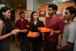 Alia Bhatt, Arjun Kapoor promote 2 states at Go mad over donuts in Mumbai on 17th April 2014